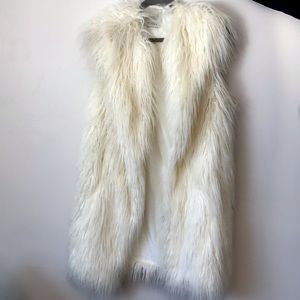 Zara Basic Outerwear vest faux fur cream